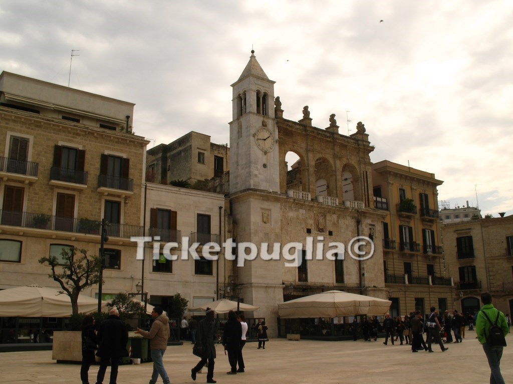 Piazza-Mercantile-Bari
