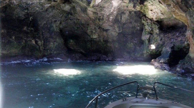 ​Polignano a Mare: tour incantevole alle grotte ​marine naturali