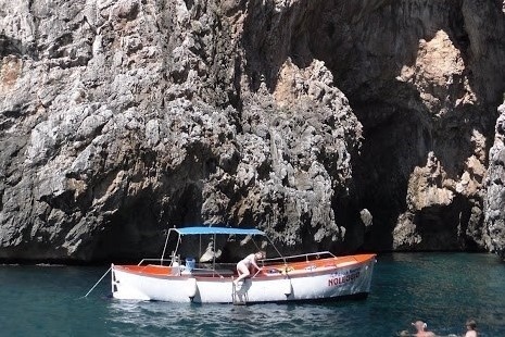 escursioni santa maria di leuca Marina di Leuca: escursioni guidate in barca