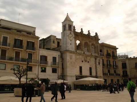 Piazza-Mercantile-Bari