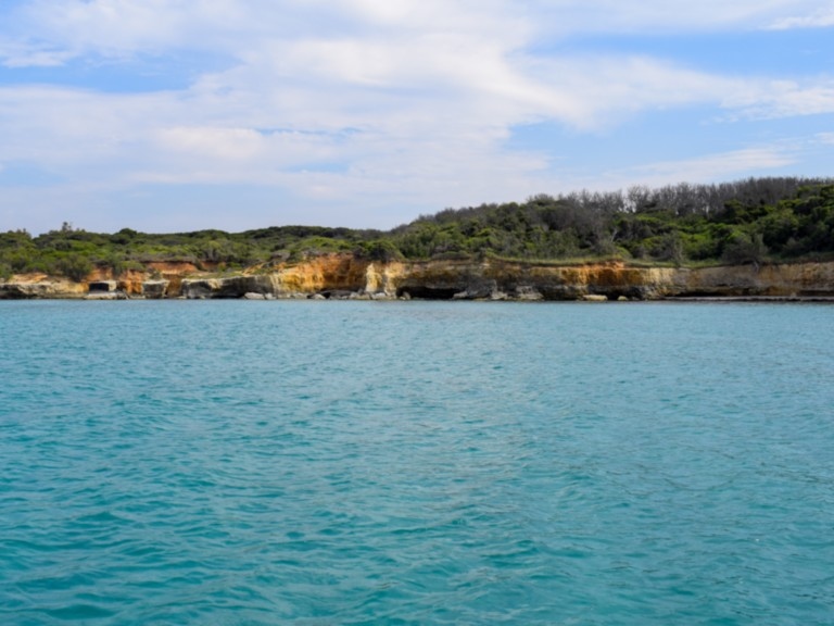 Otranto: tour in barca di due ore verso nord sino alla Baia dei Turchi