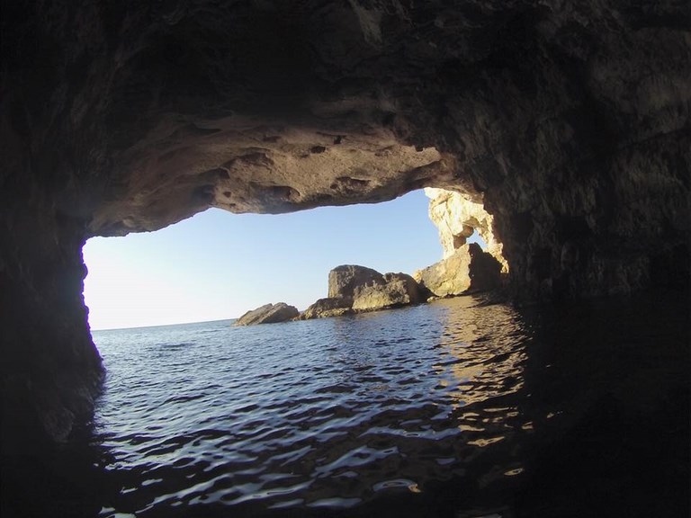 escursione-grotte-polignano-a-mare-