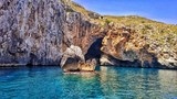 Marina di Andrano: escursione in gommone alle grotte di Castro e Santa Cesarea Terme
